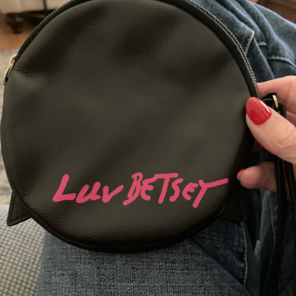 Luv Betsey Owl Wristlet - Picture 2 of 3